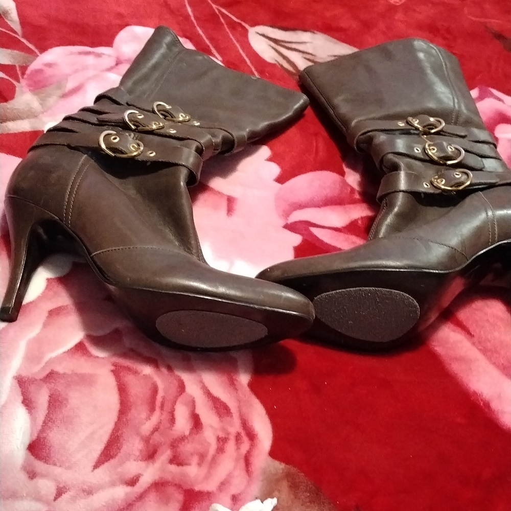 Brown Kelsey boots